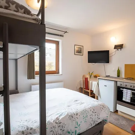 شقة Apartma Lovor بوينج
